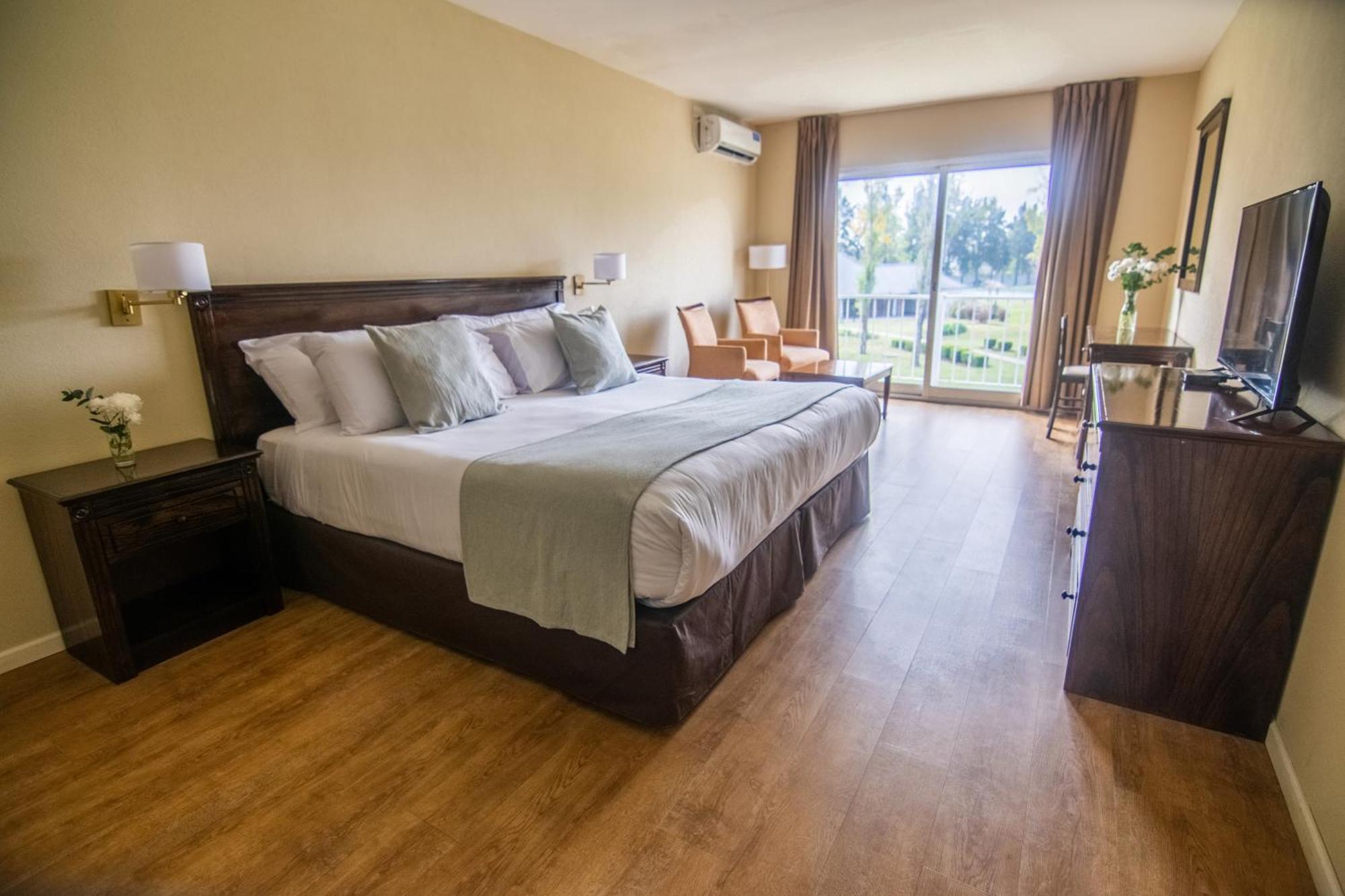 Wyndham Garden Campana Hotel Eksteriør billede